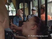 Šukání v autobuse!